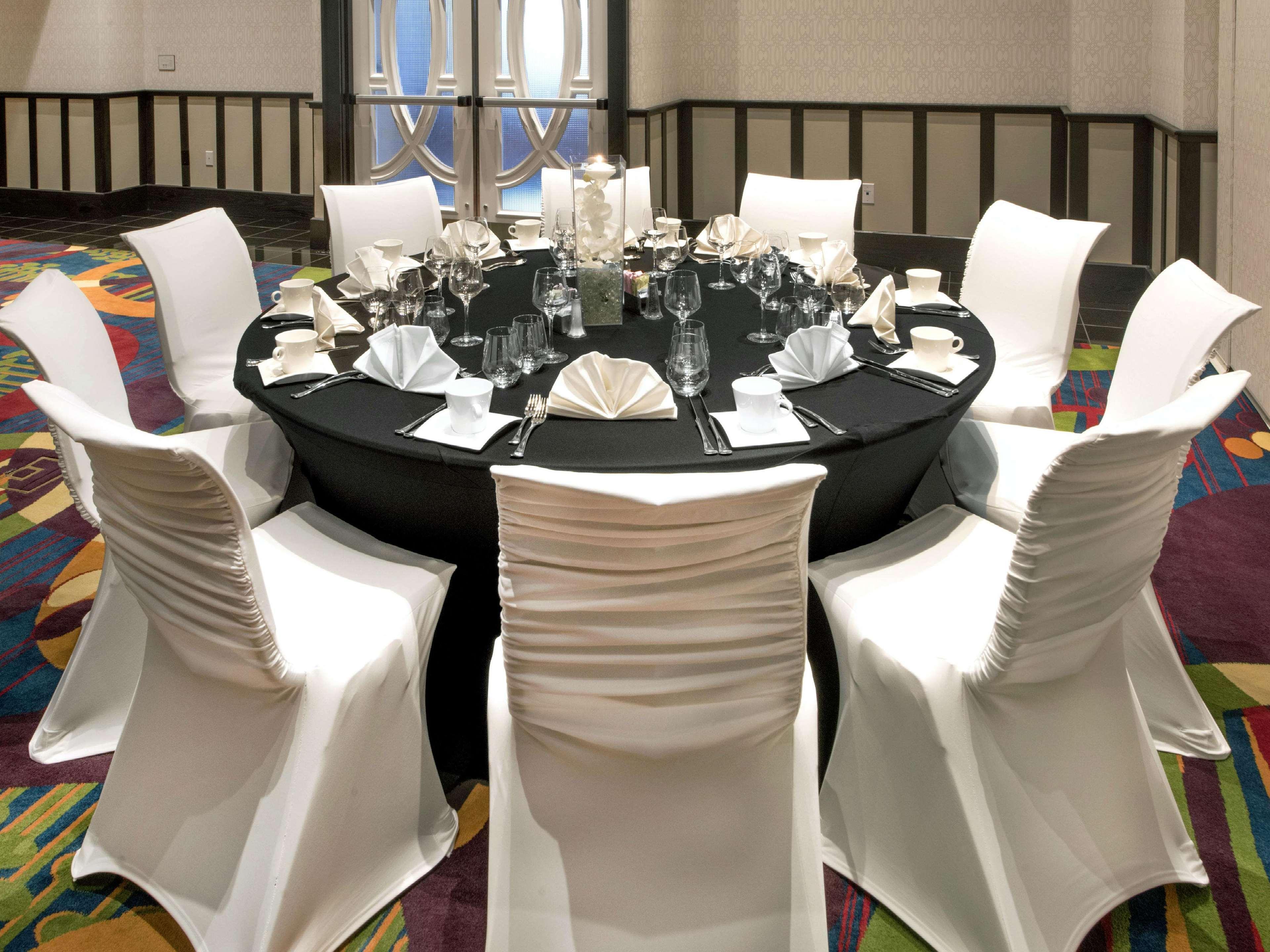Hilton Garden Inn Raleigh/Crabtree Valley Екстер'єр фото