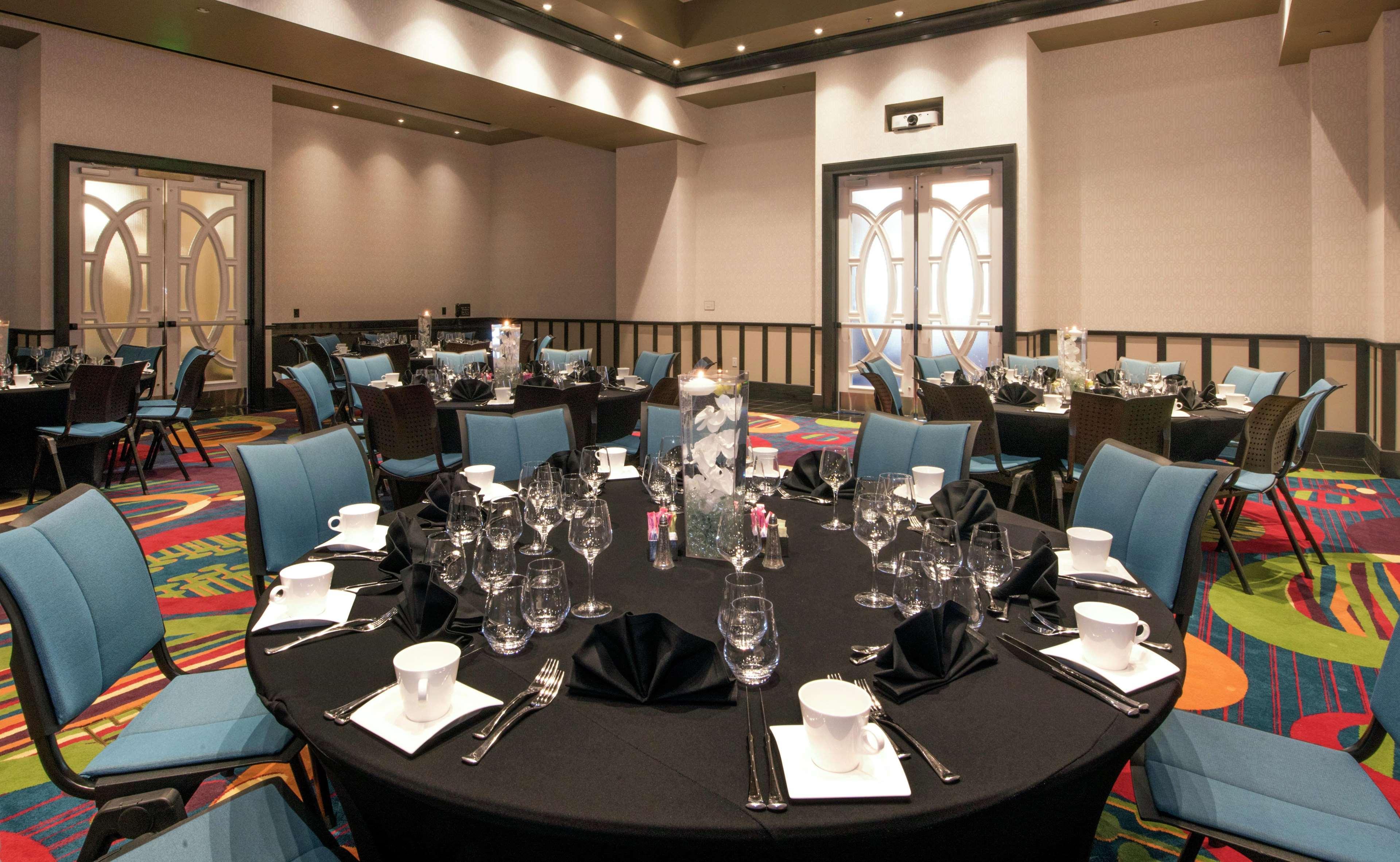 Hilton Garden Inn Raleigh/Crabtree Valley Екстер'єр фото