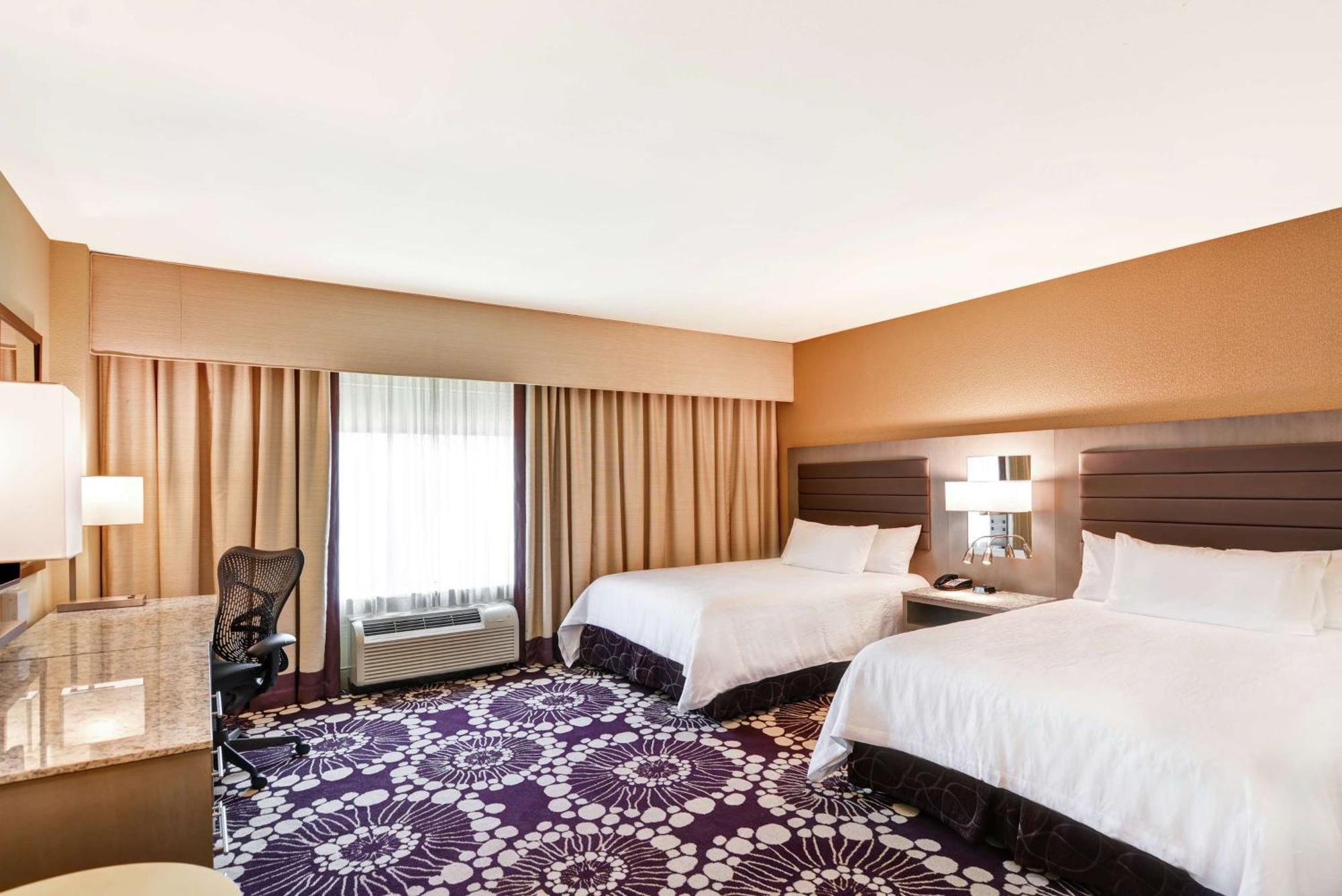 Hilton Garden Inn Raleigh/Crabtree Valley Екстер'єр фото