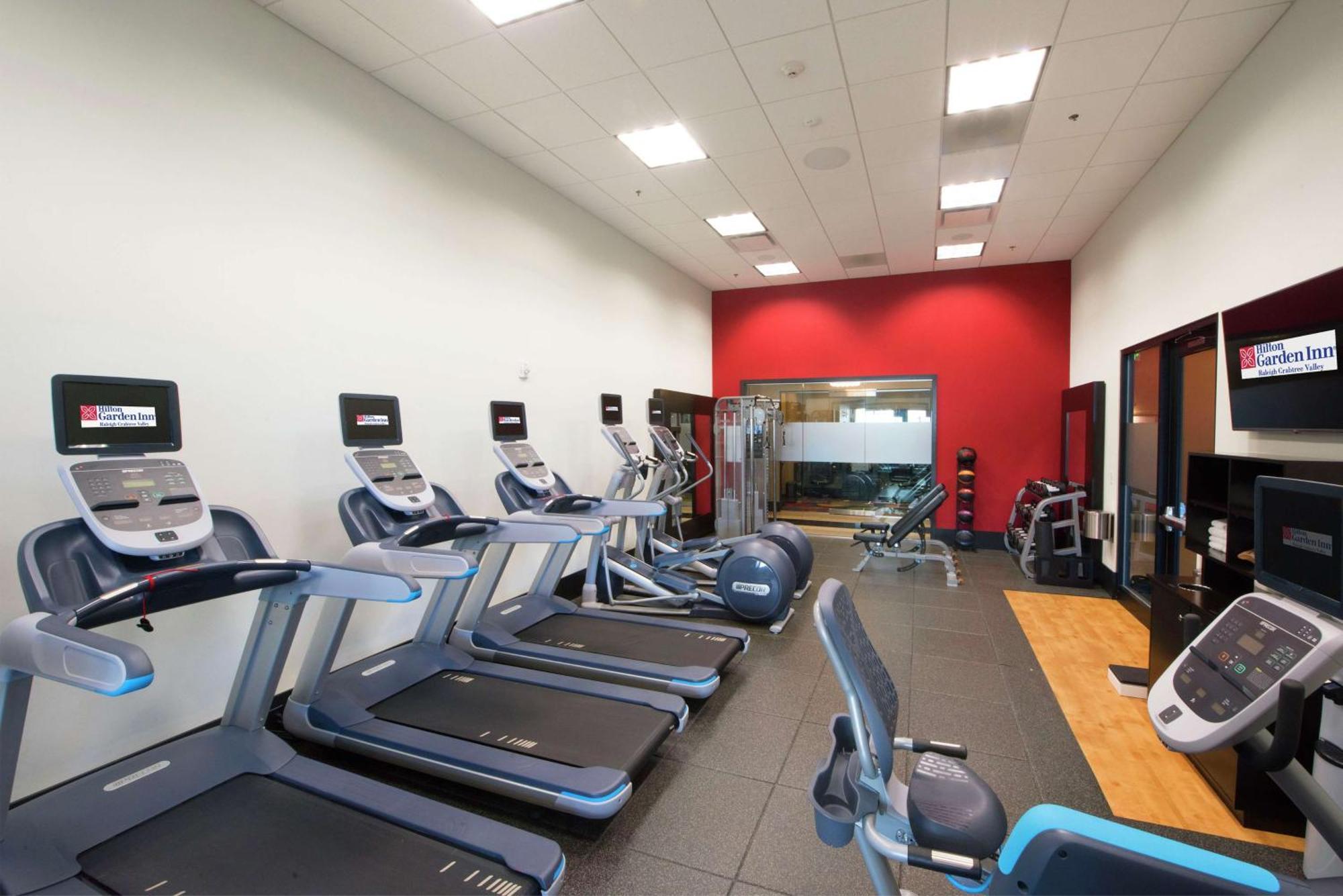 Hilton Garden Inn Raleigh/Crabtree Valley Екстер'єр фото