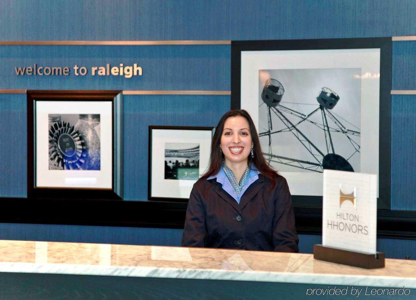 Hilton Garden Inn Raleigh/Crabtree Valley Екстер'єр фото