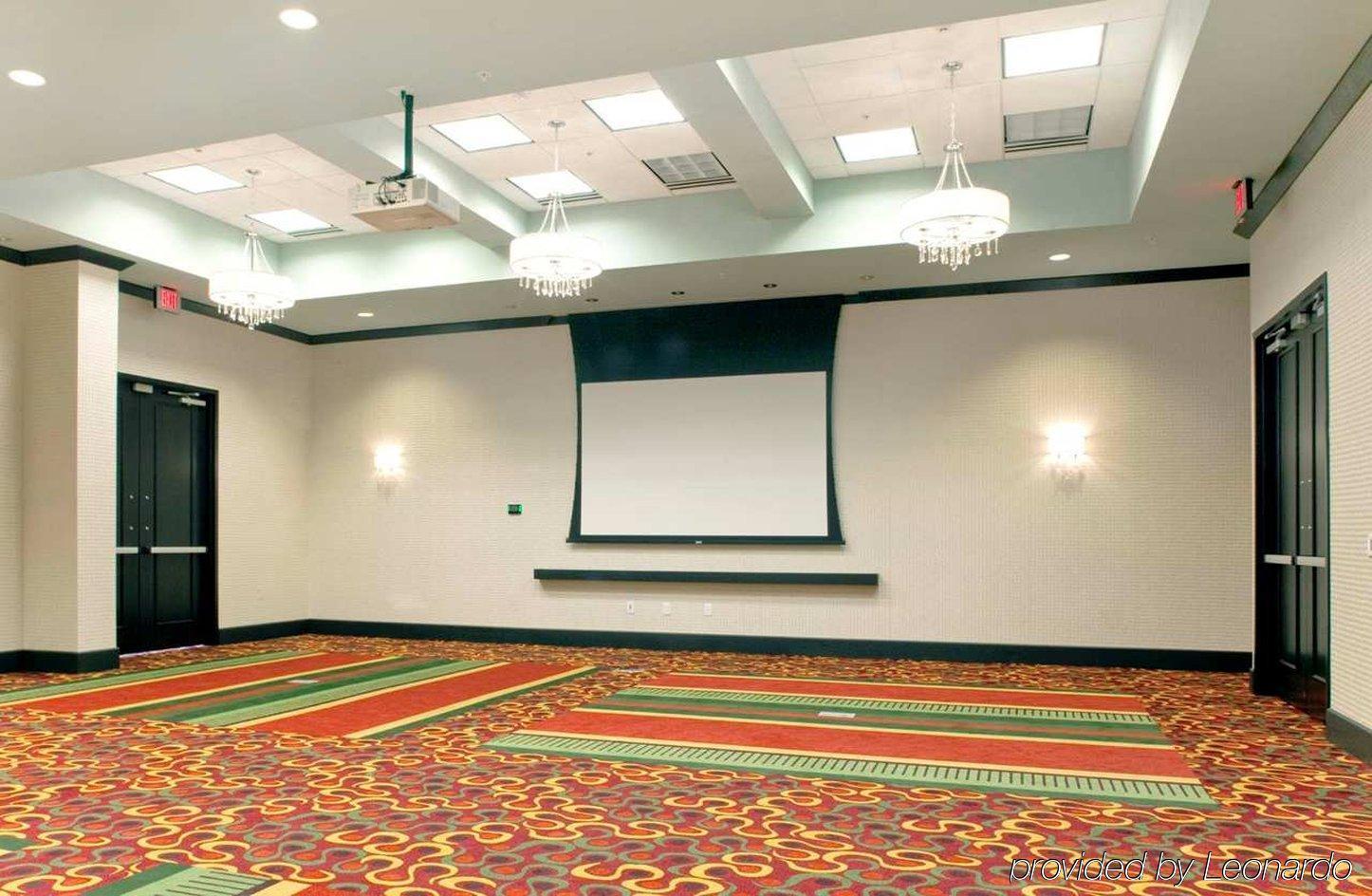 Hilton Garden Inn Raleigh/Crabtree Valley Екстер'єр фото